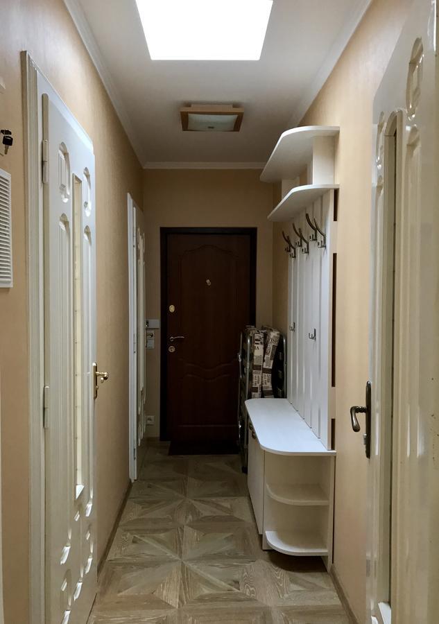 Panoramic View Top Floor Apartment In The City Center Mukacheve Exterior photo
